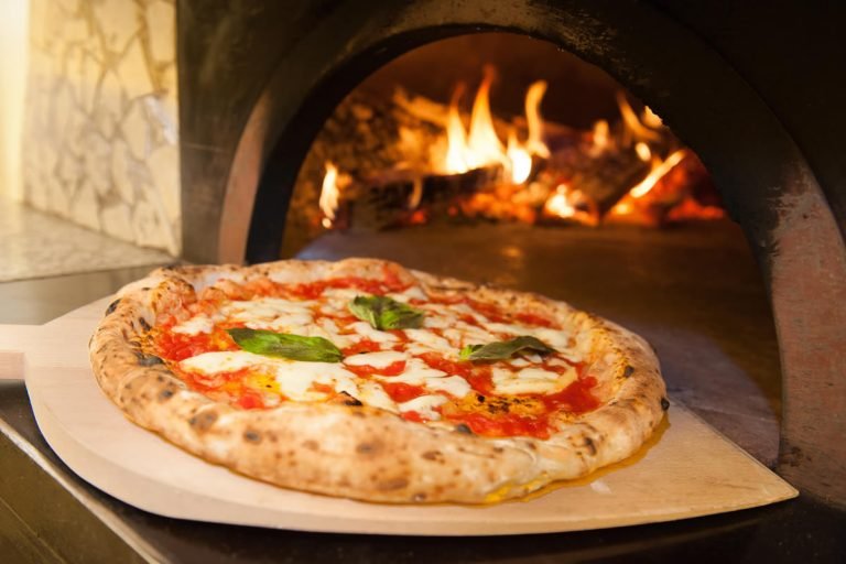Pizza 387834369